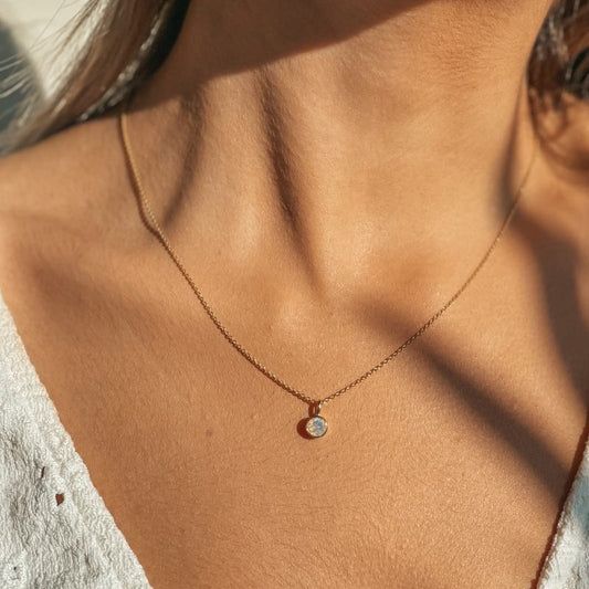 Elegante Silberkette Birthstone Golden October - Opal - Indira