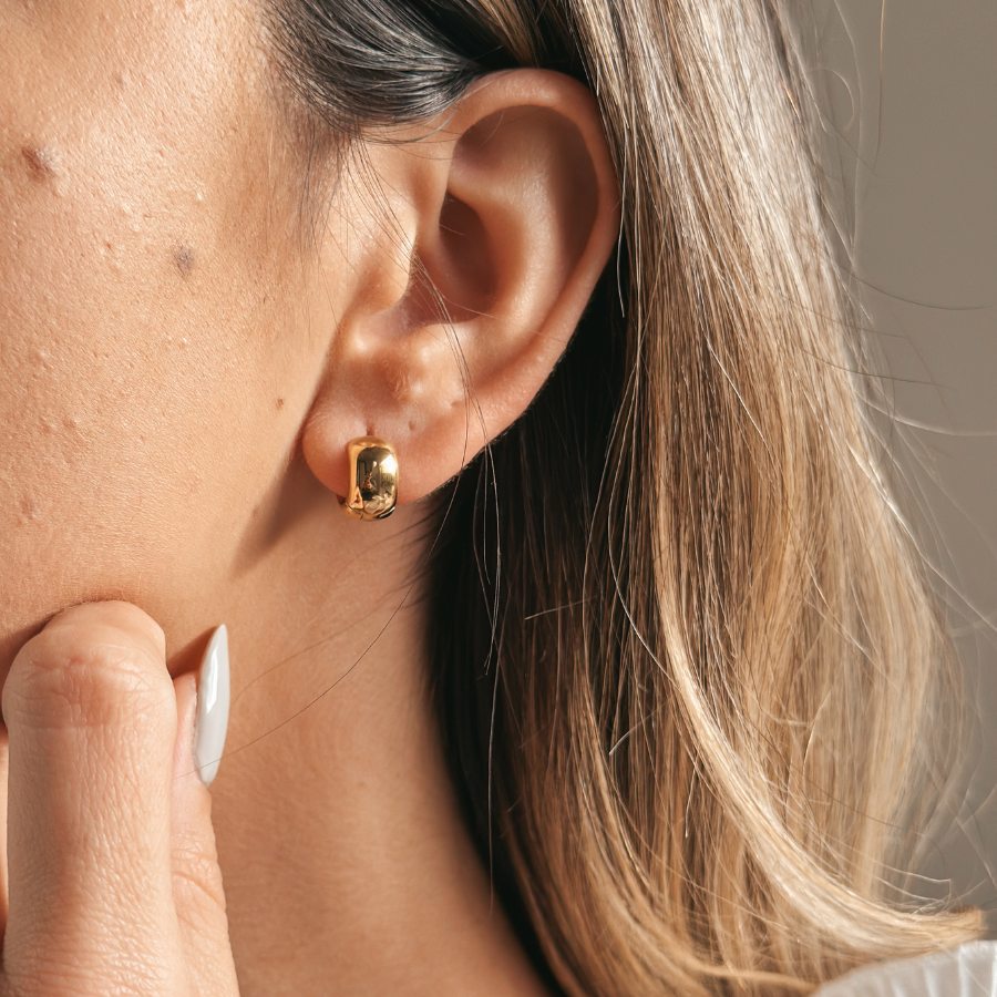 Silberohrringe Golden Bold Mini Hoops – Indira