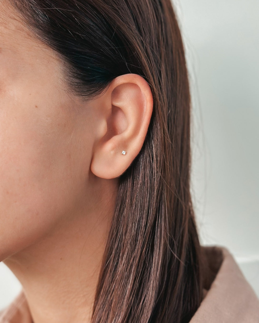 Labret-Ohrstecker aus Gelbgold Simple Shine - Zirkonia - Indira