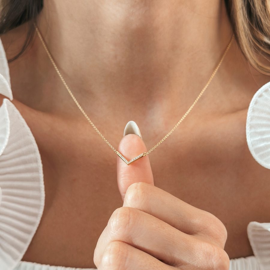 Silberkette Golden V Neck - Zirkonia - Indira