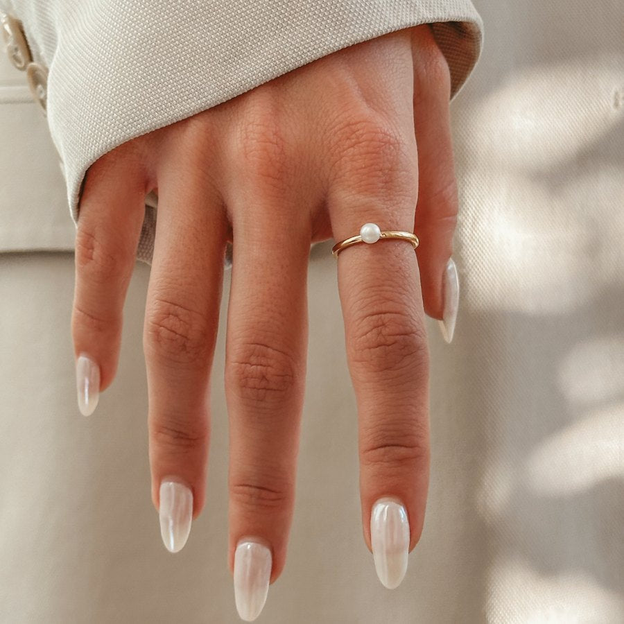 Silberring Golden Pearl Solitaire - Indira