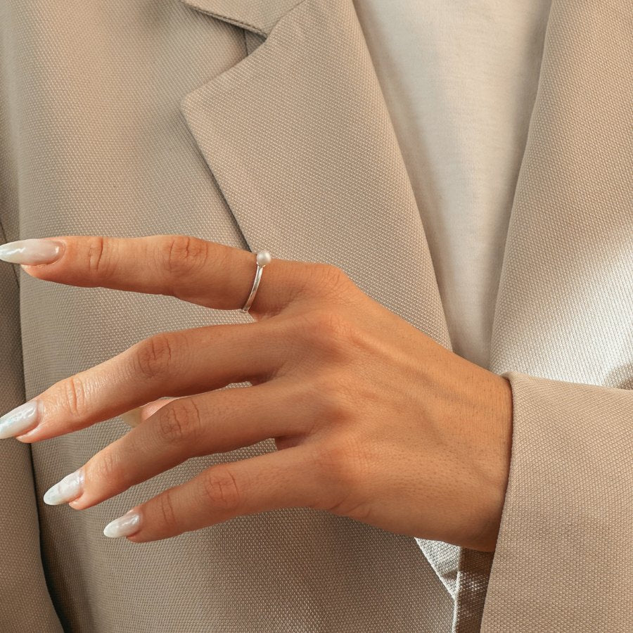 Eleganter Silberring Pearl Solitaire - Indira
