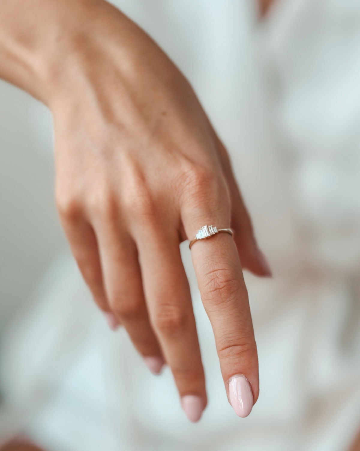 Mira-Ring aus Gelbgold mit Diamanten – Indira