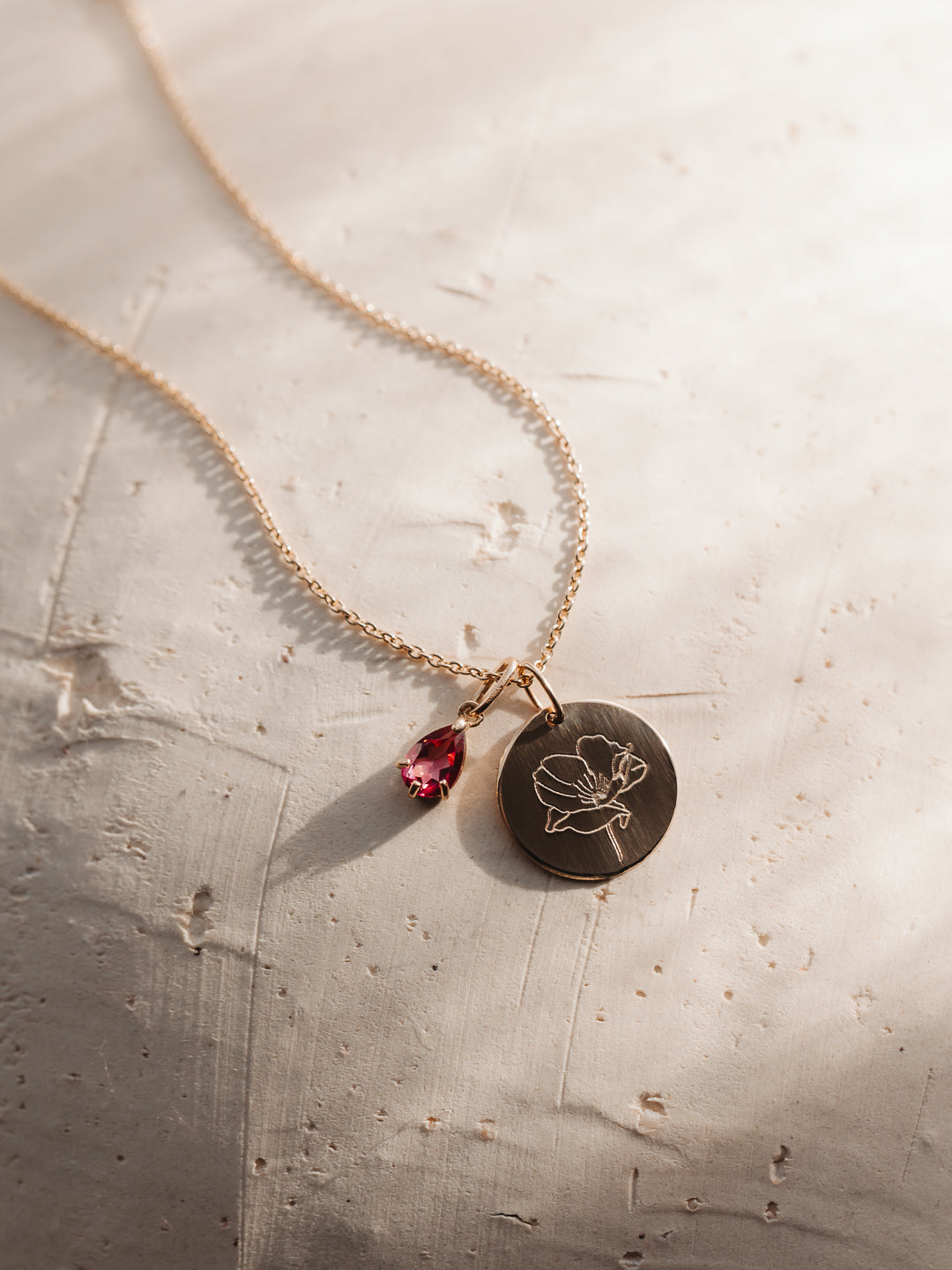 Goldanhänger mit Geburtsstein März - Blauer Topas