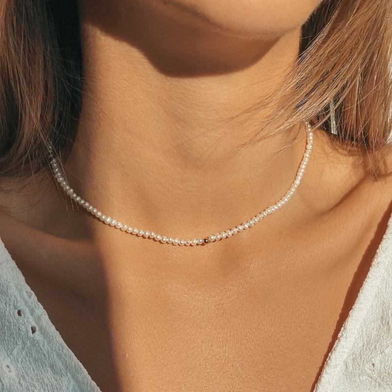 Glamour-Goldkette mit natürlichen Perlen – Indira
